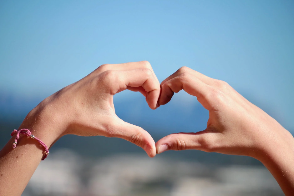 Person Making A Heart With Their Hands Pexels Image 356319 Pixabay Inova Newsroom